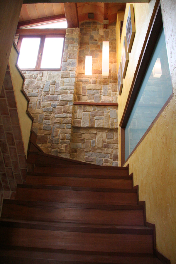 ESCALERA MADERA