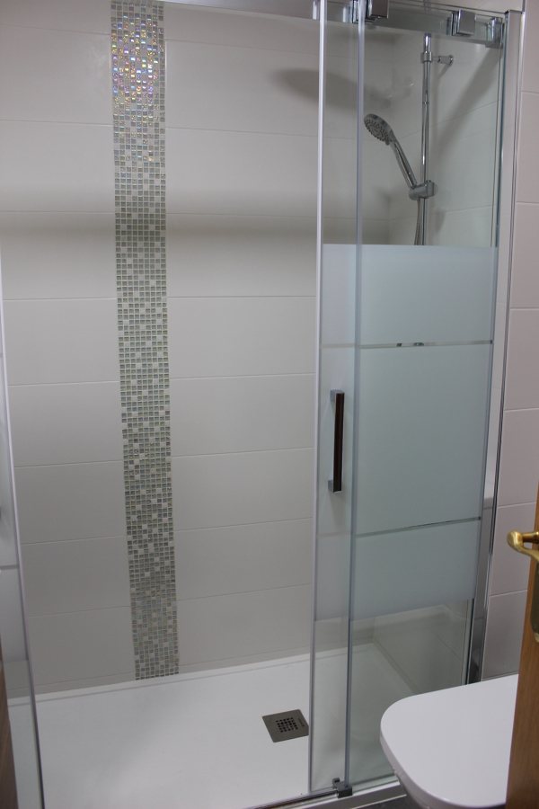 Alicatado baño y colocación grifos