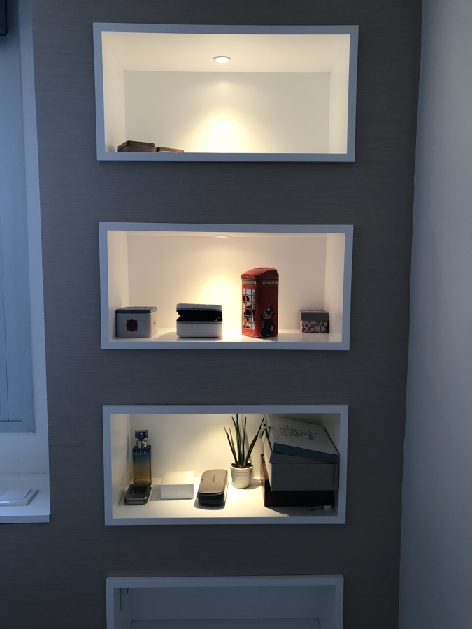 Focos empotrables led para estanterias