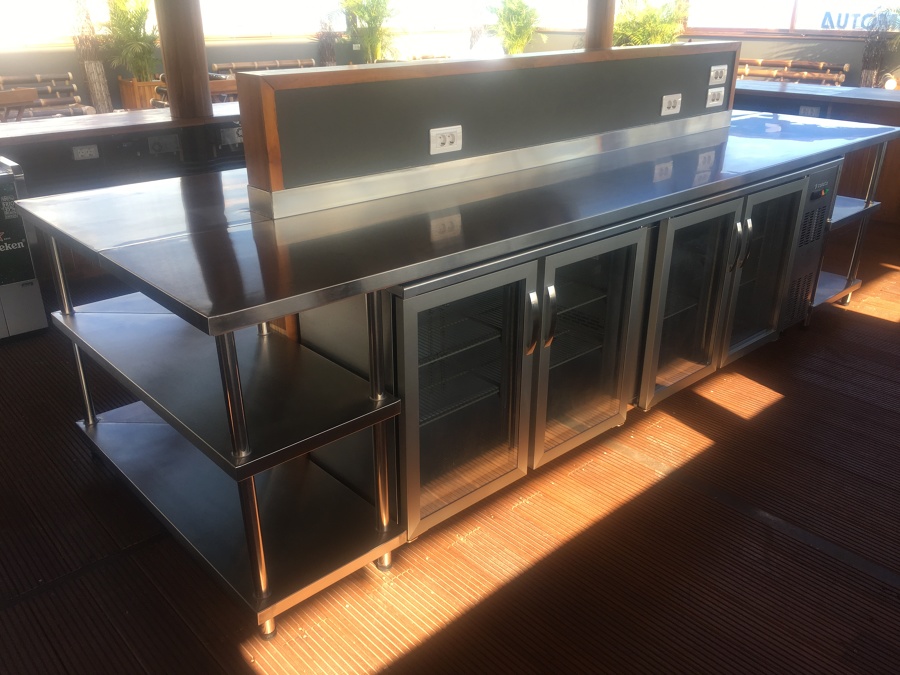 FABRICACIÓN PROPIA MOBILIARIO DE HOSTELERÍA CARPINTERIA ACERO INOXIDABLE