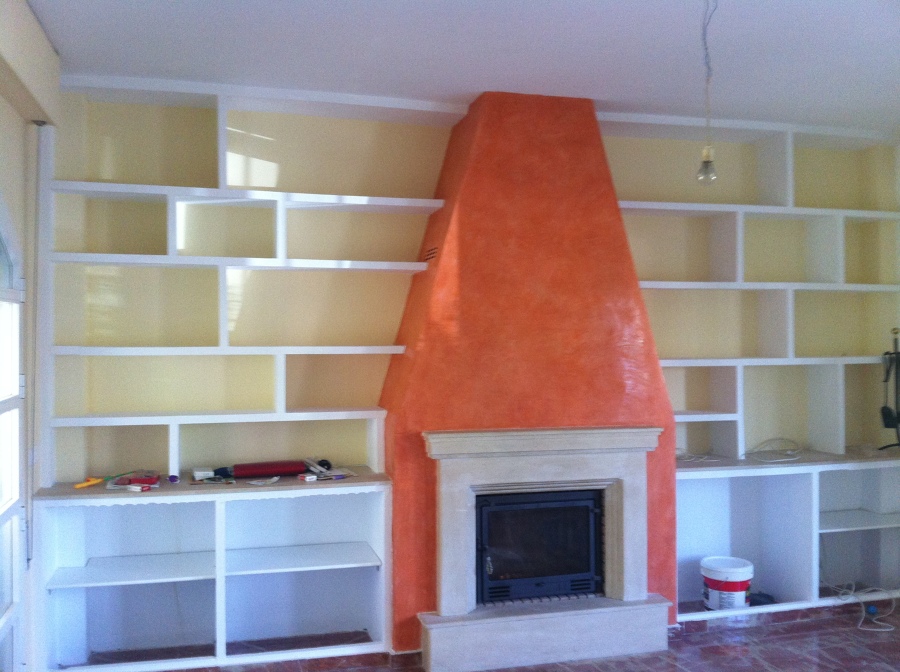 MUEBLE MAMPOSTERÍA Y CHIMENEA DE ESTUCO