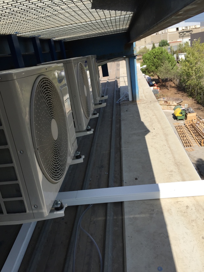 Instalación de Split de oficinas en Castellbisbal