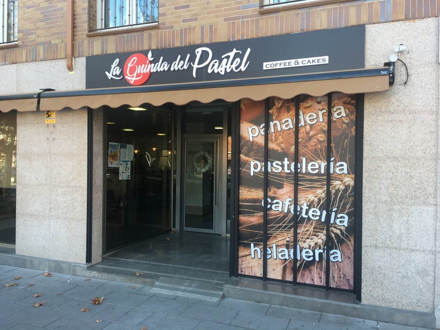 carteleria fachada La Guinda del Pastel