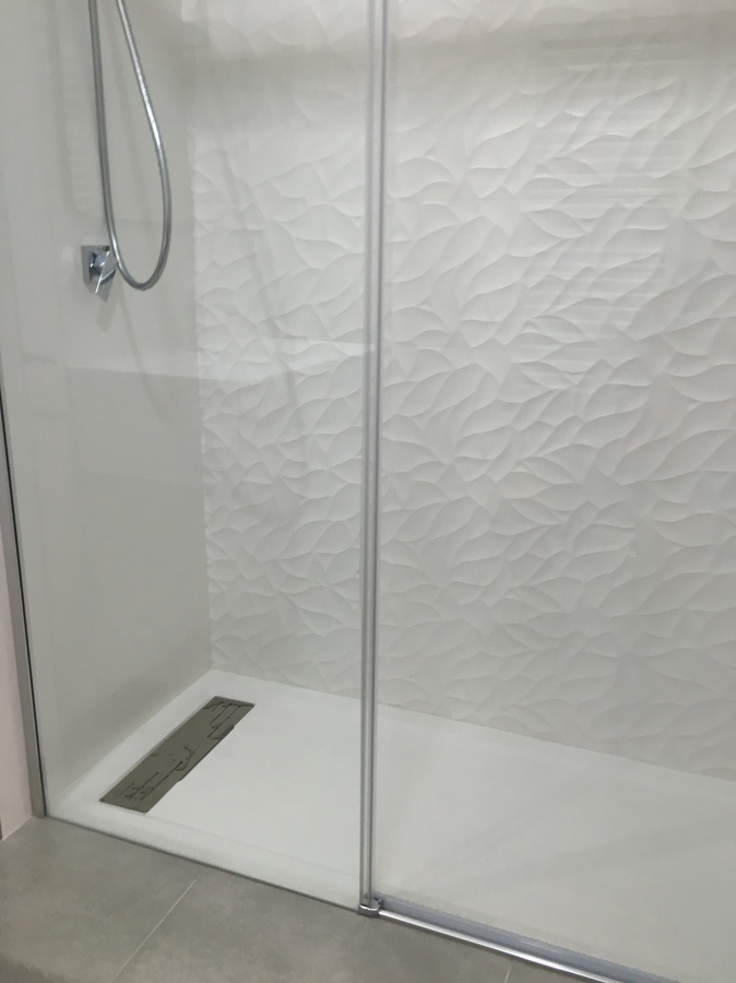 ducha a ras de suelo