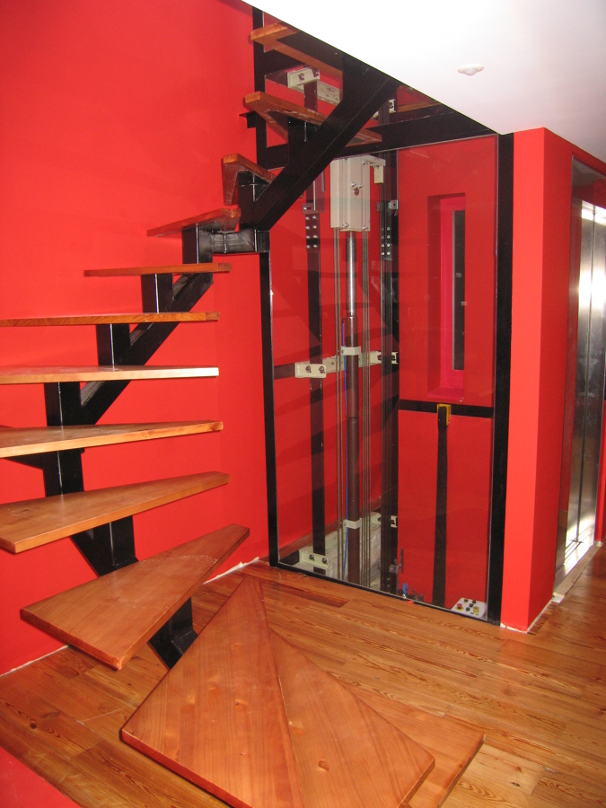 REFORMA TRIPLEX INSTALACION ASCENSOR