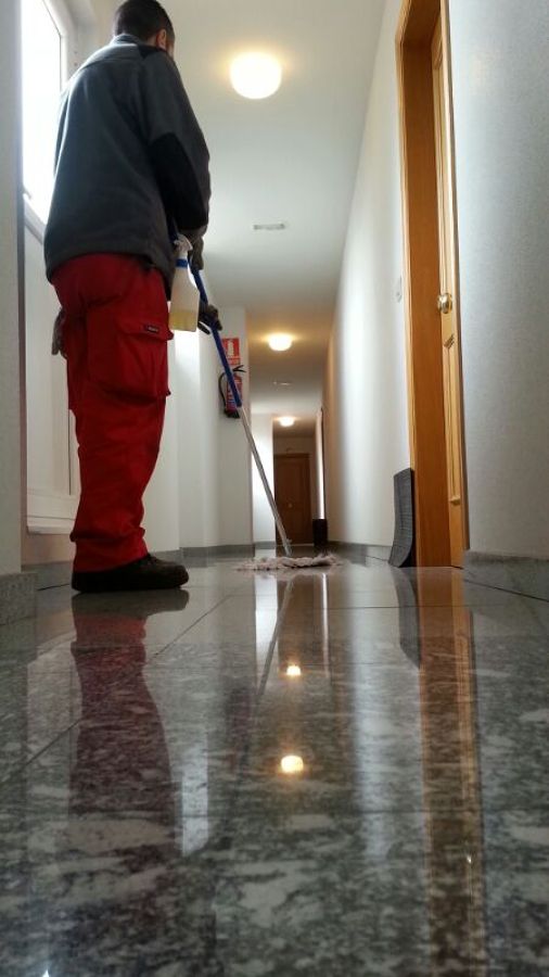 Limpieza y mantenimiento de comunidades