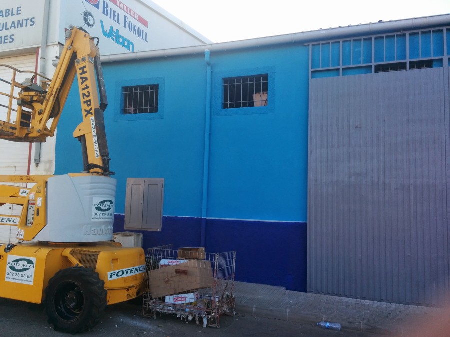 Pared principal en nave industrial 