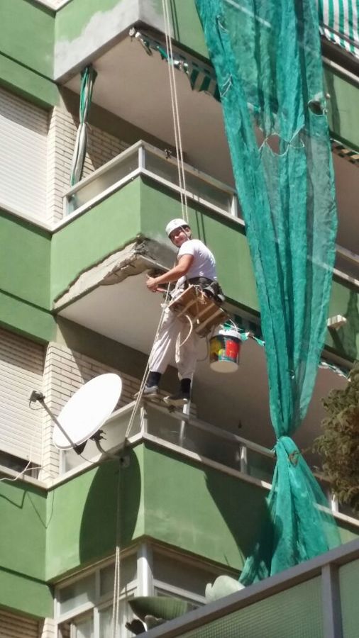 rehabilitacion de cornisas nueva malaga