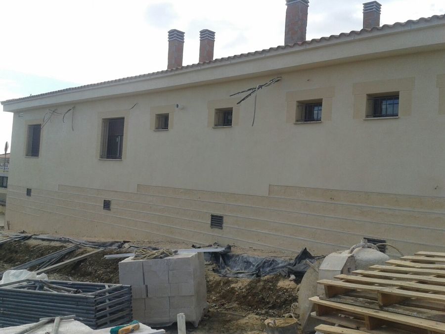 Edificio para mayores en Cachorrilla.