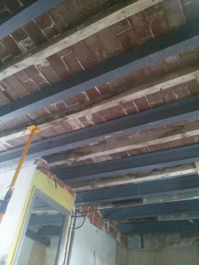 REFUERZOS FORJADOS CON PERFILES METALICOS