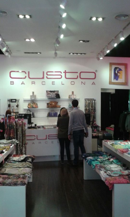 iluminación comercios de moda