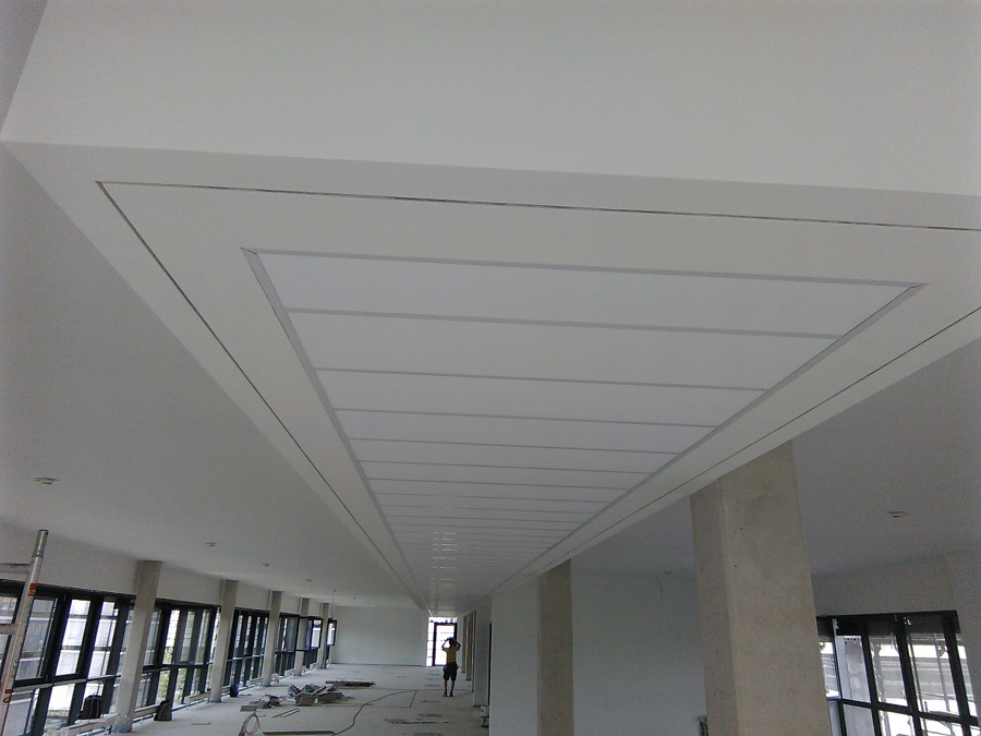 Falso techo fijo + oscuro + techo desmontable