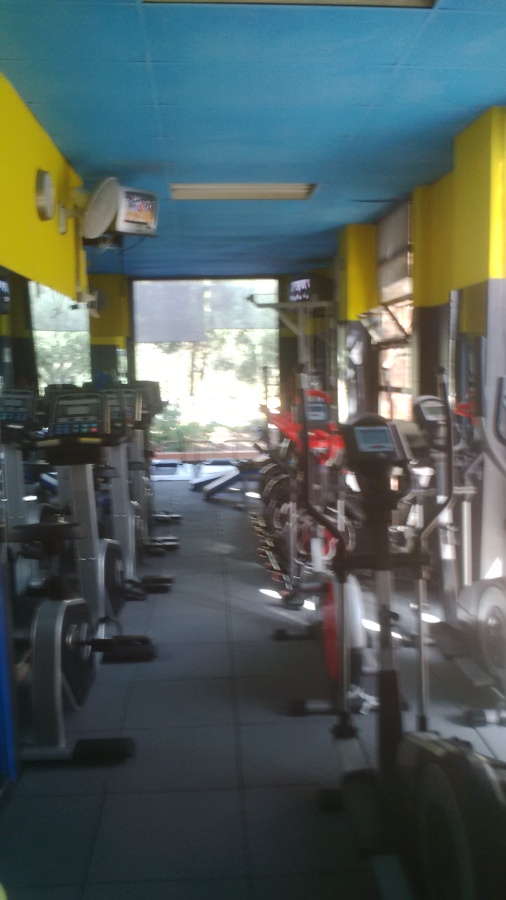 Suelo caucho macizo 40mm. machihembrado especial gimnasios - crossfit.