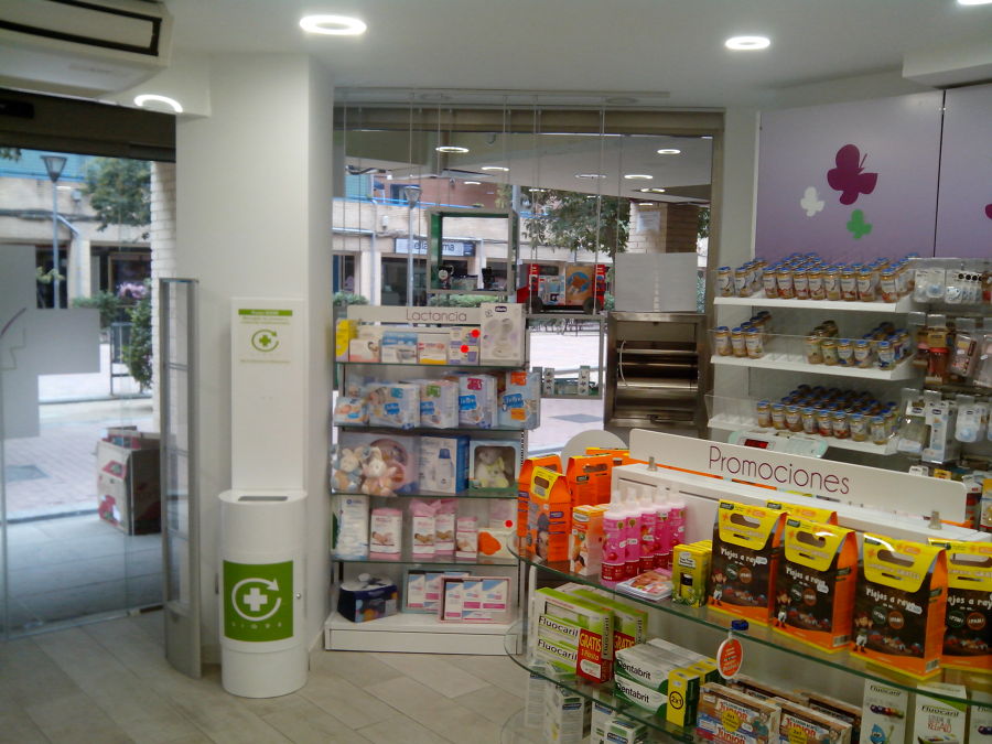 Interior Farmacia Nuevo Versalles 1