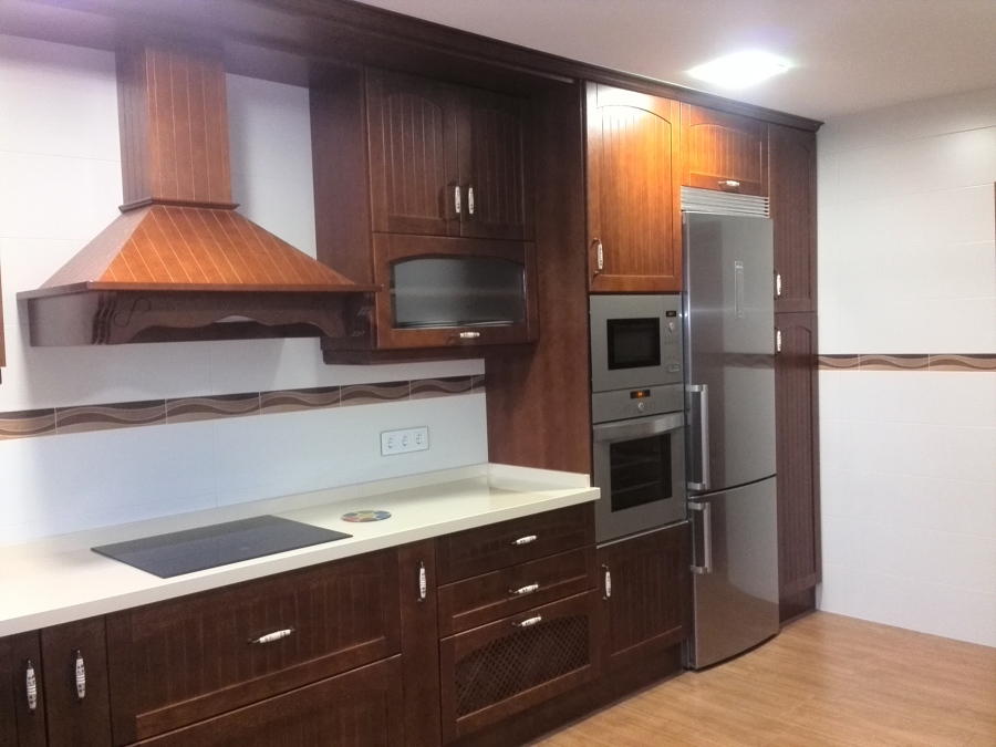 Madera, cuarzo  y acero