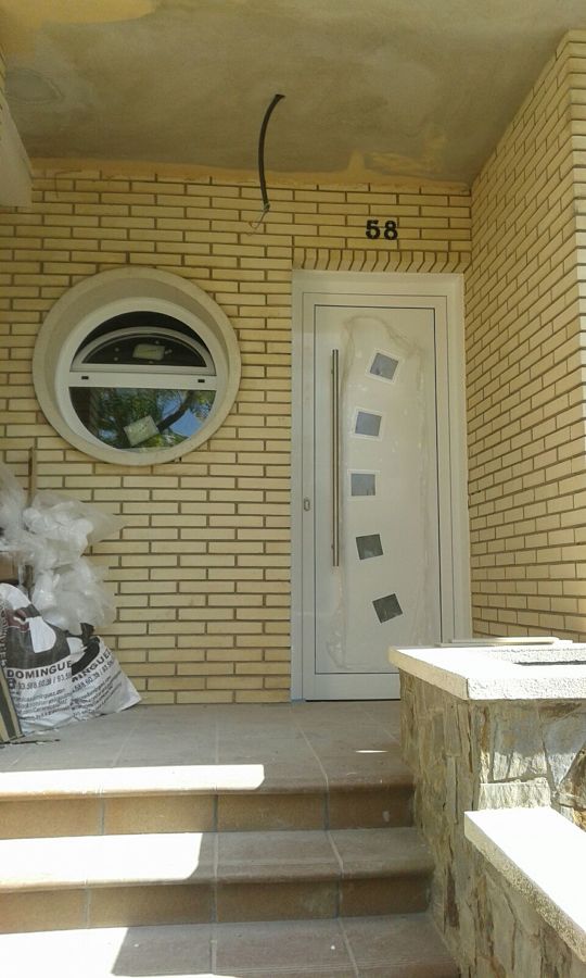 Puerta entrada casa