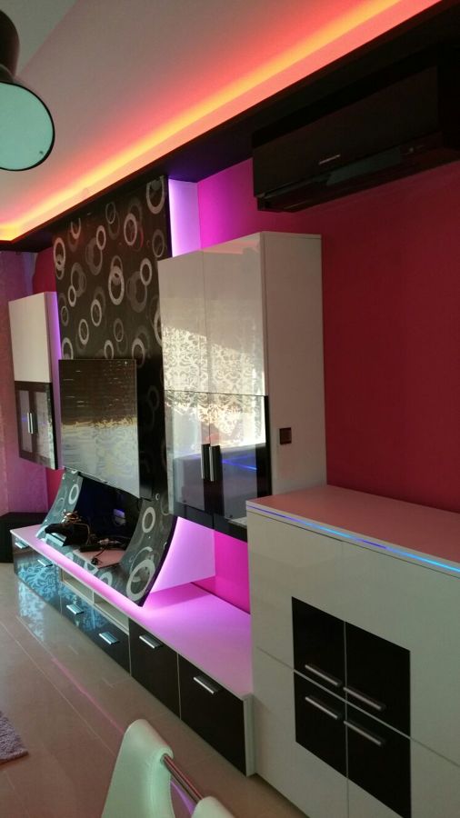 Mueble de Tv con luz y decoracion