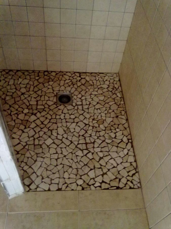 plado de piedras naturales