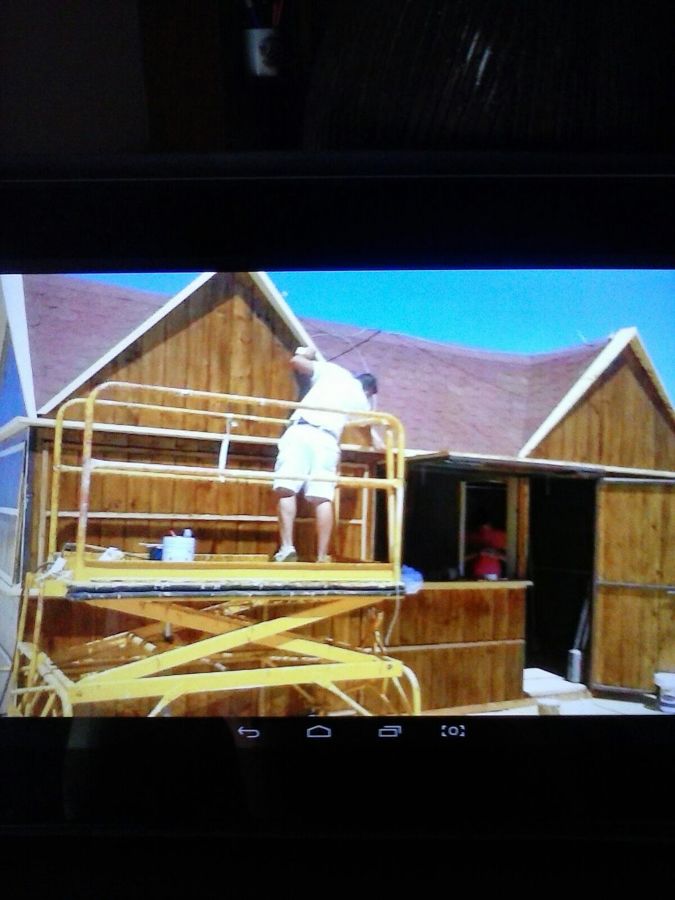 pintando cheslaut de madera