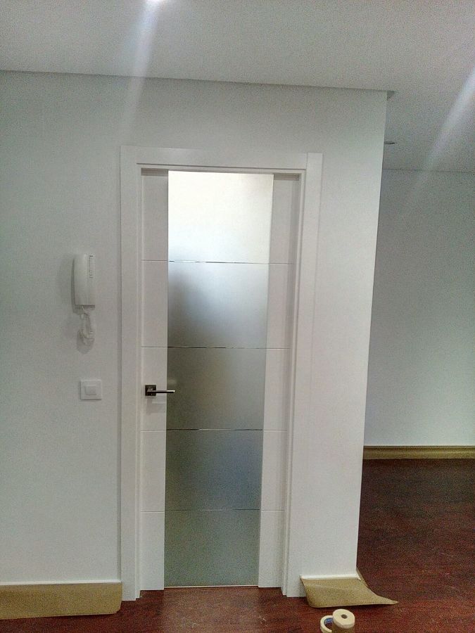 puerta CR de Novolac