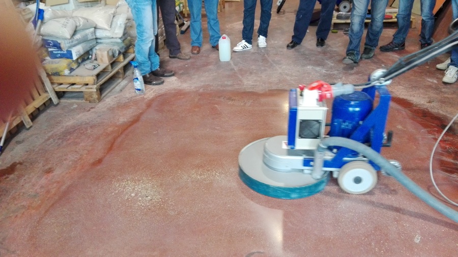 PULIDO DE SUELOS DE HORMIGÓN