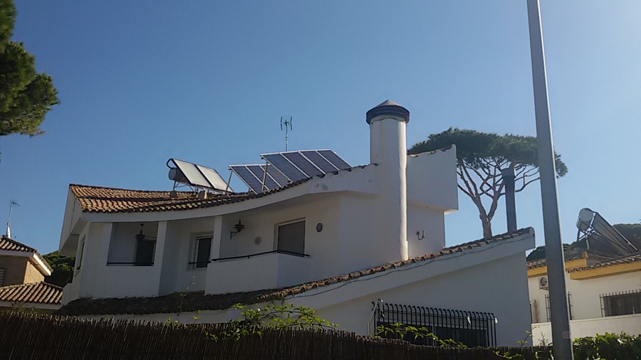 INSTALACIÓN SOLAR TÉRMICA Y FOTOVOLTAICA
