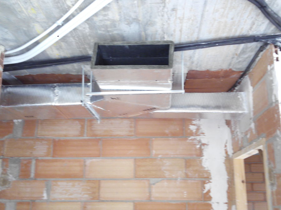 Instalacion conductos aire acondicionado vivienda