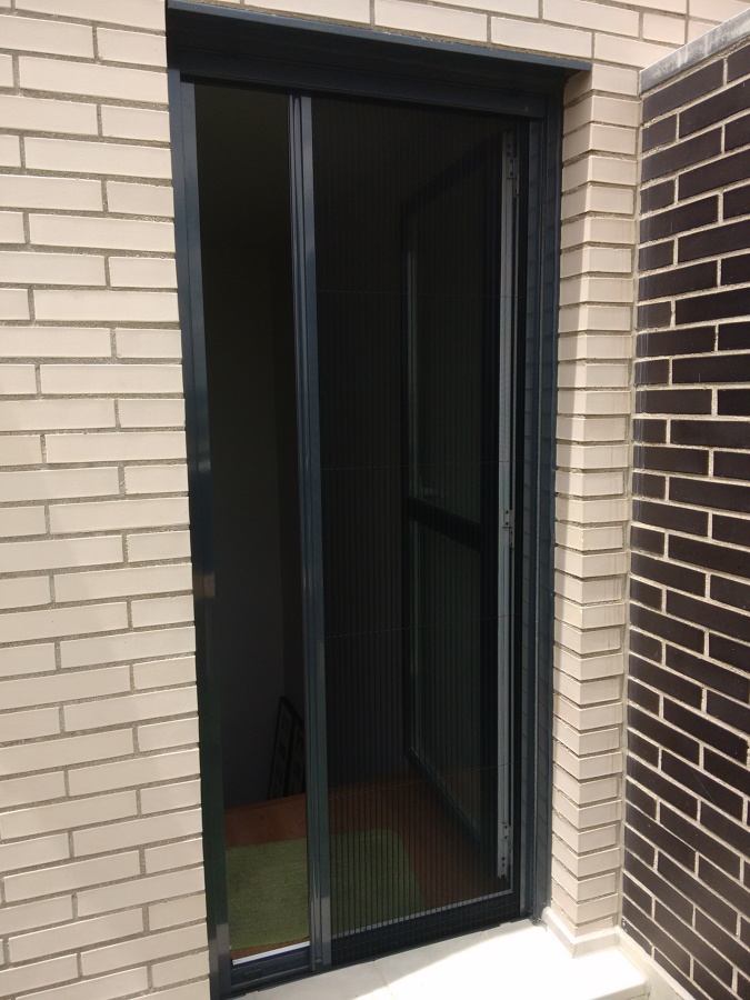 MOSQUITERA PLISADA DE PUERTA 