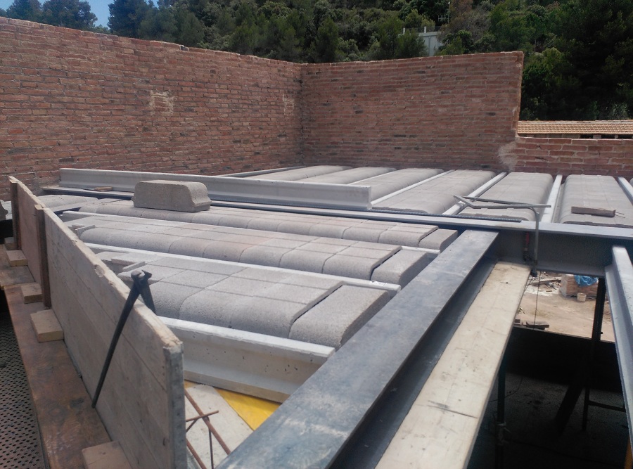 Forjadors unidireccional