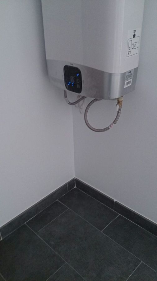 Termo rectangular de 80 litros