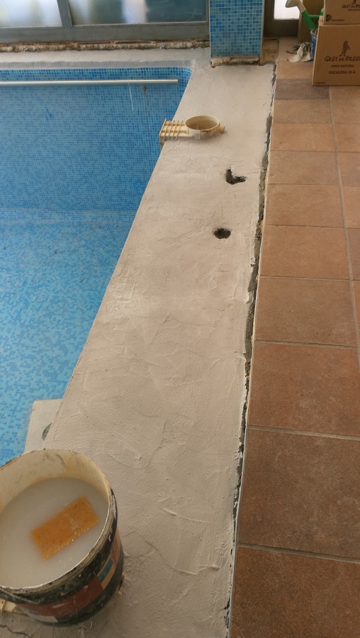 reforma corona piscina