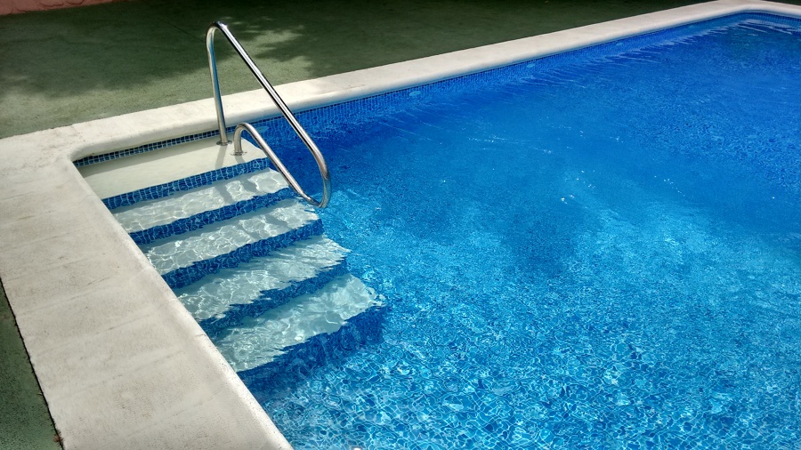 Impermeabilización de piscina con lámina PVC armado