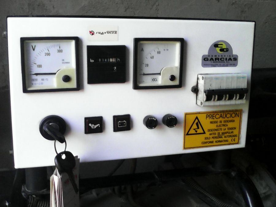 Grupo electrogeno lombardini.
