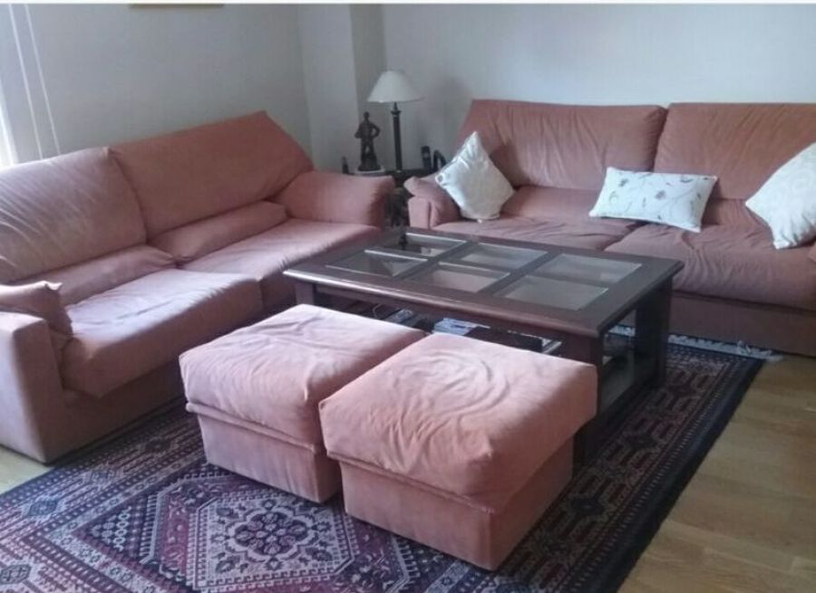 CONJUNTO 3+2 Y SUS PUFF(ANTES DE TAPIZAR)