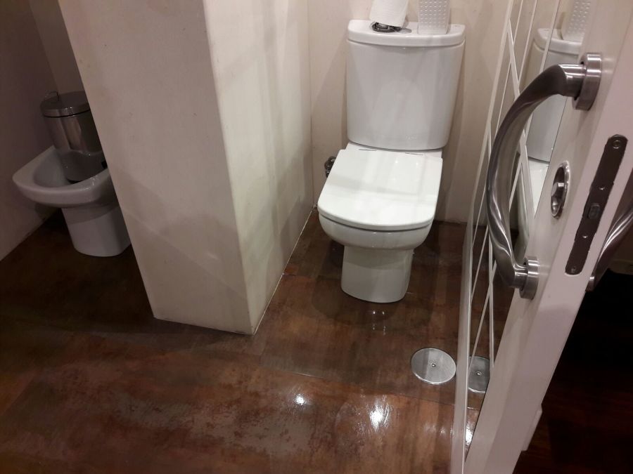 limpieza piso habitado