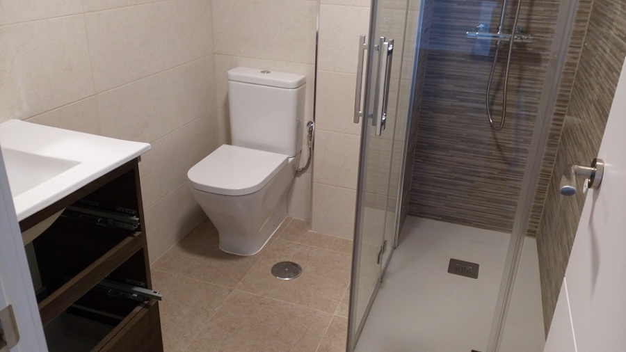 Otro cuarto de baño terminado