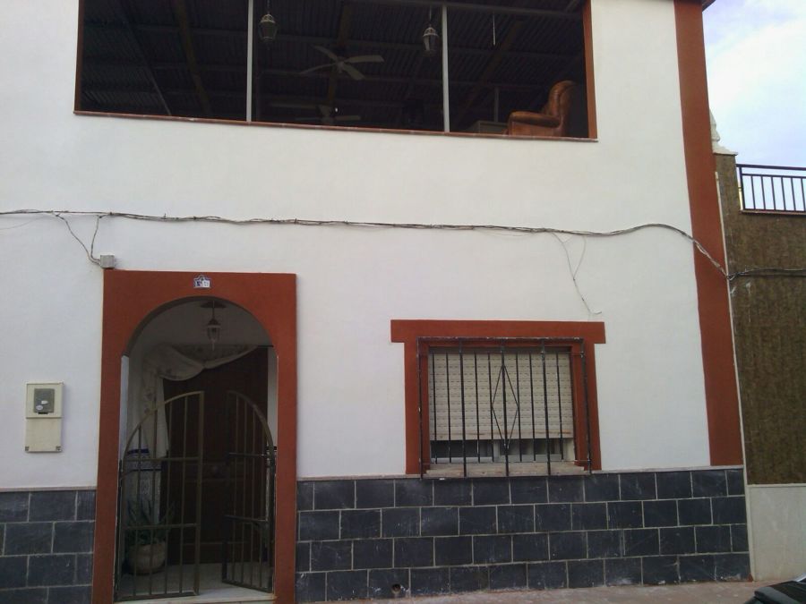 tratamiento antihumedad, mas revestimiento de fachada y decoracion