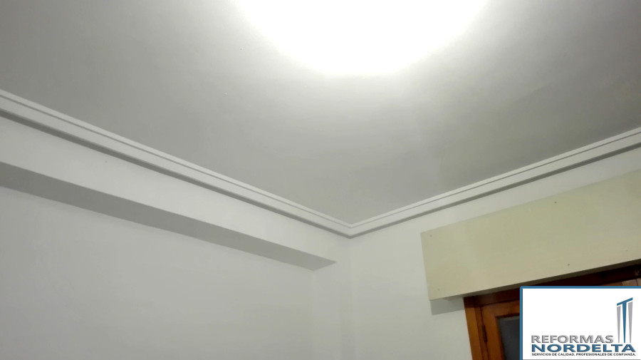 Trabajo de pintura y quitar gotelé en Torrevieja. 