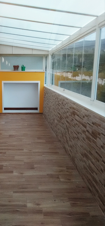 Suelo + alicatado pared