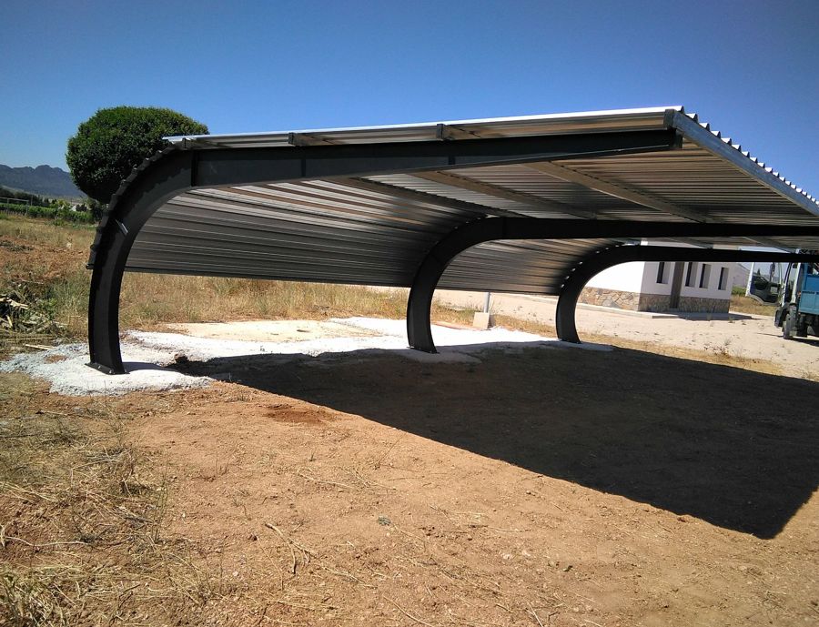 Aparcamiento curvo reforzado