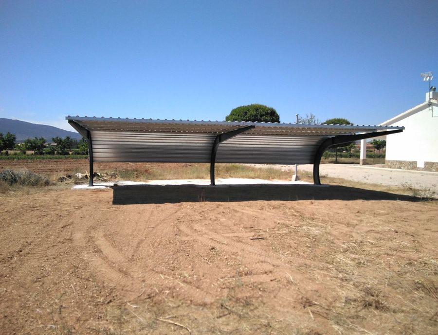 Aparcamiento curvo reforzado