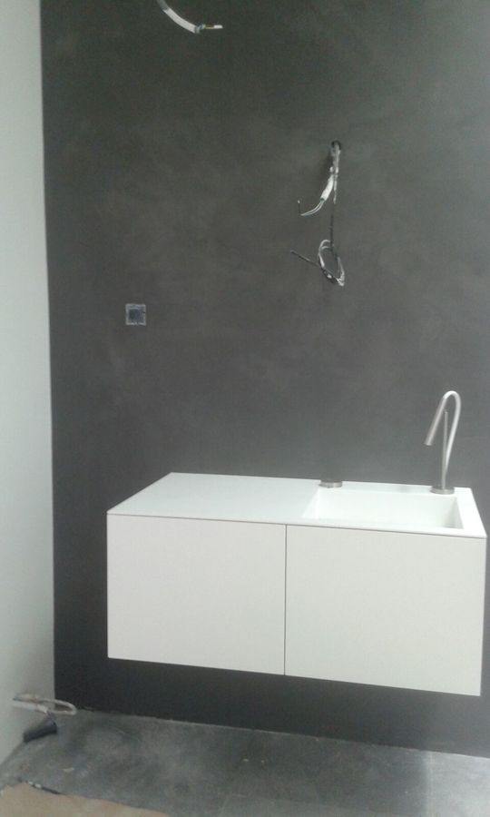 MICROCEMENTO PAREDES CUARTO DE BAÑO