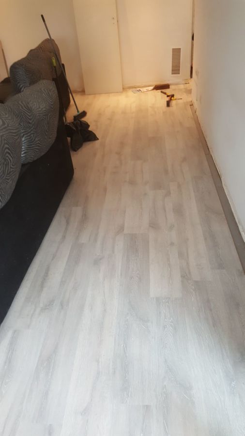 tarima pasillo vivienda