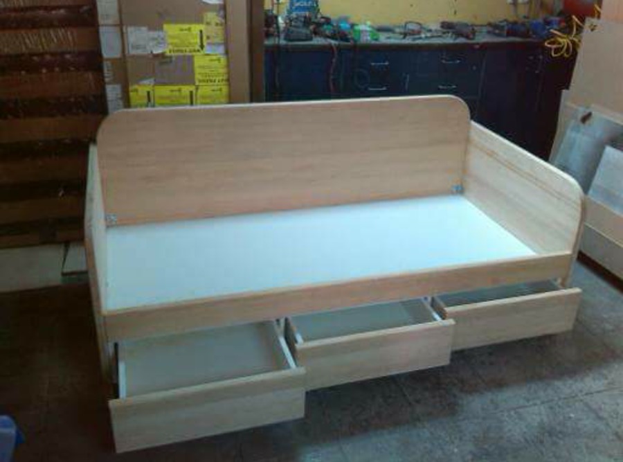Cama