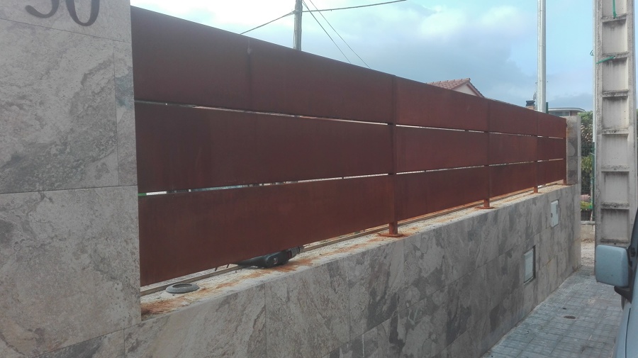 Valla de acero corten