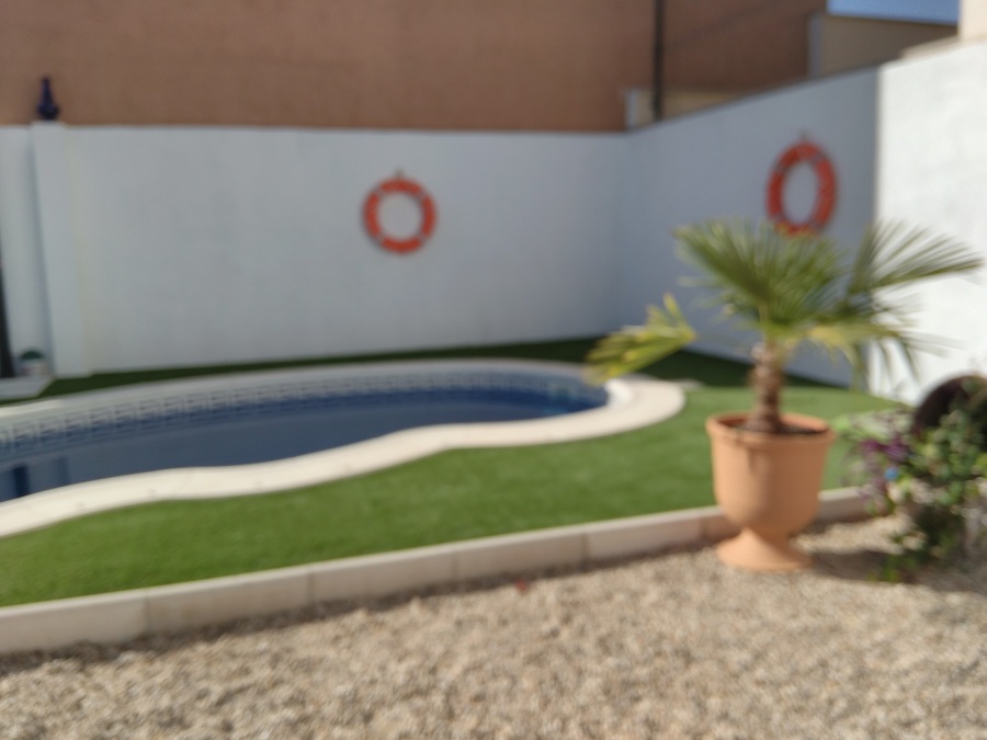 Cesped para zona de piscina