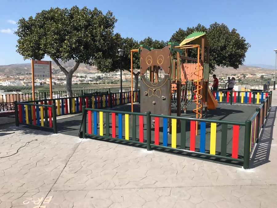 Instalación de mobliliario infantl