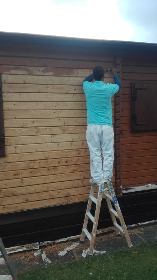 Rascado y banizado de madera