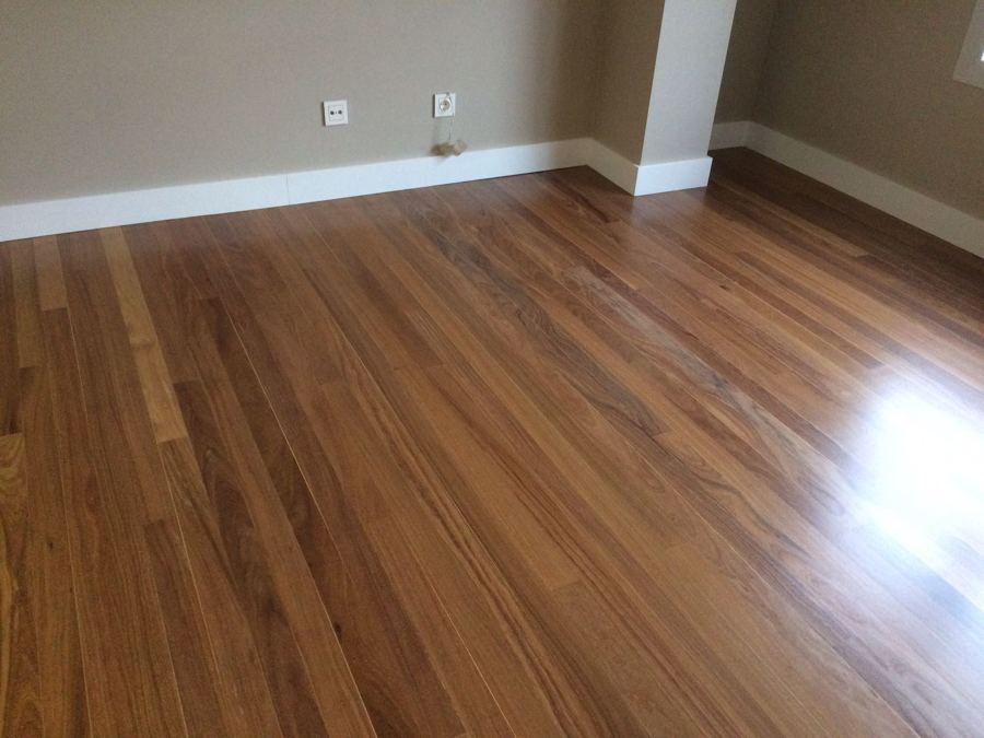 Tarima flotante satinada