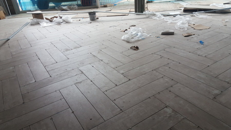 Pavimento en espiga cc alisios